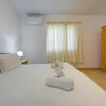 Cosy 2br Penthouse With Private Balcony By 360 Estates