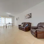 Apartment Cosy 2br Penthouse With Private Balcony By 360 Estates *