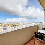Cosy 2br Penthouse With Private Balcony By 360 Estates Apartment