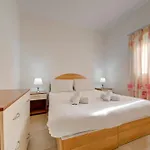Cosy 2br Penthouse With Private Balcony By 360 Estates * Siggiewi