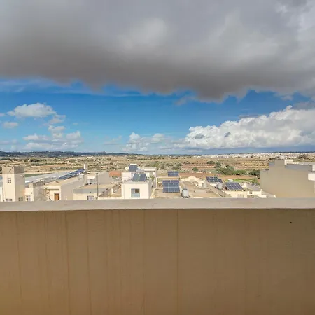 Cosy 2br Penthouse With Private Balcony By 360 Estates Daire