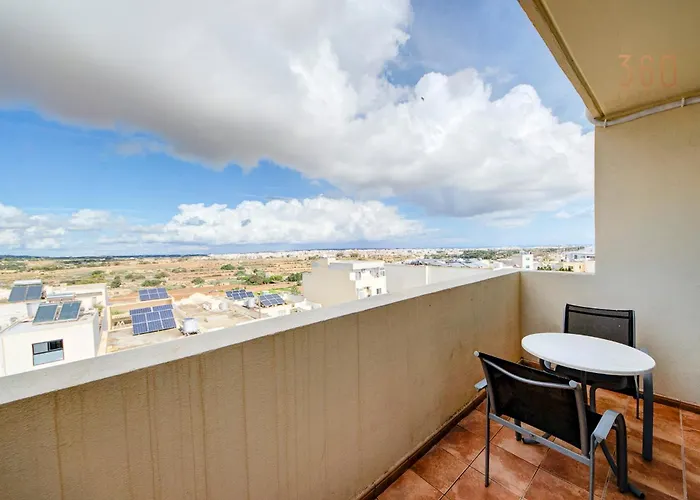 Cosy 2br Penthouse With Private Balcony By 360 Estates Apartamento