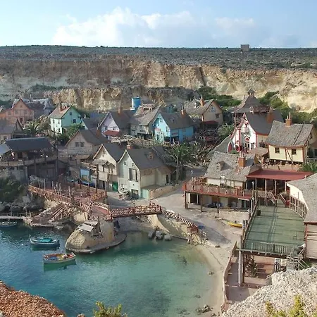 Cosy 2br Penthouse With Private Balcony By 360 Estates Apartmán Siggiewi