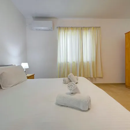 Cosy 2br Penthouse With Private Balcony By 360 Estates